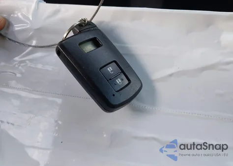 2014 Toyota Prius C Three z USA, uszkodzony, nr VIN JTDKDTB32E1079582